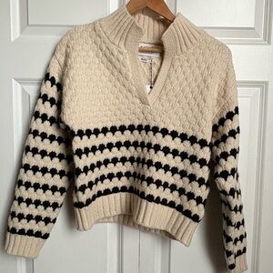 NWT NATIVE YOUTH / Cream and Black V-Neck Sweater / S